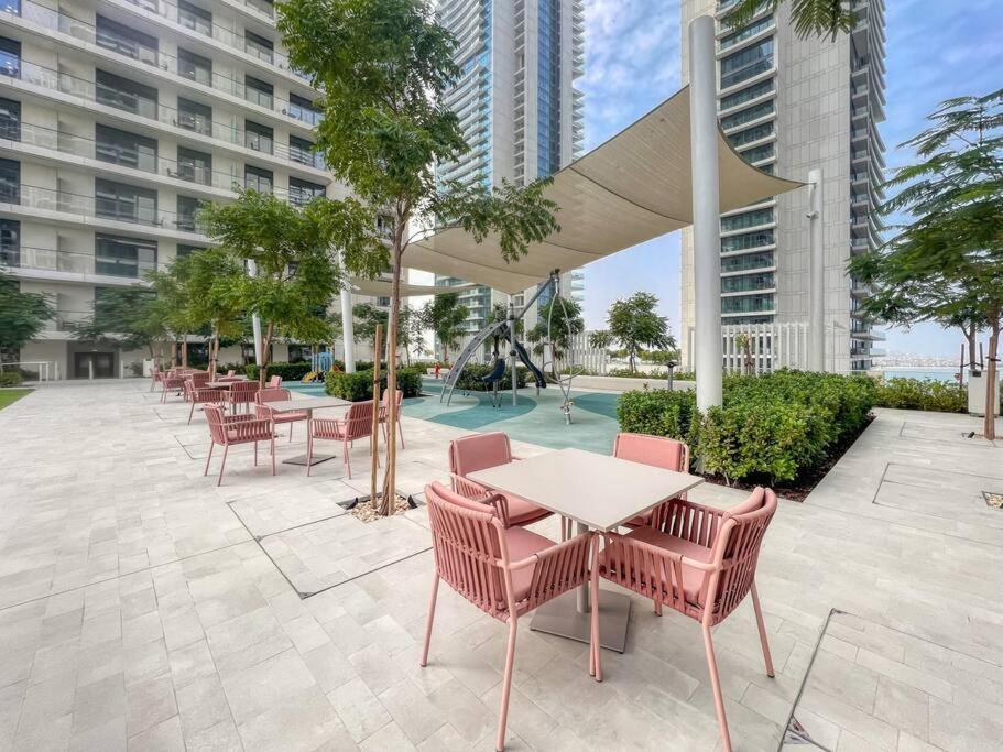 New Spectacular 2br W/marina Views
