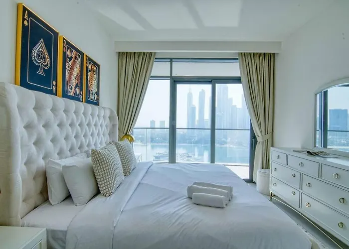 New Spectacular 2Br W/Marina Views