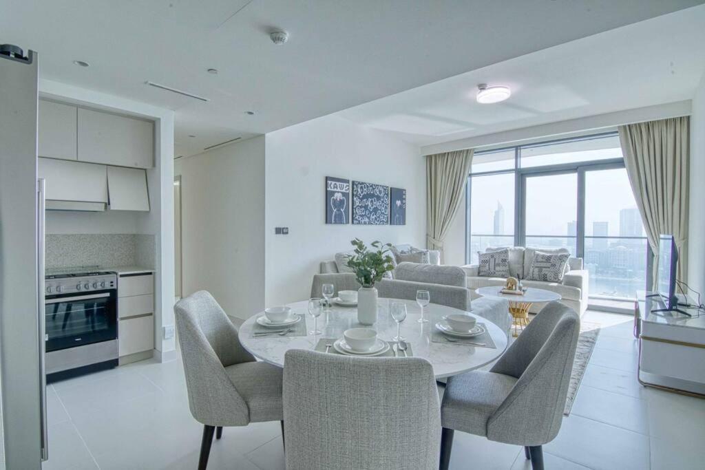 New Spectacular 2br W/marina Views Apartment