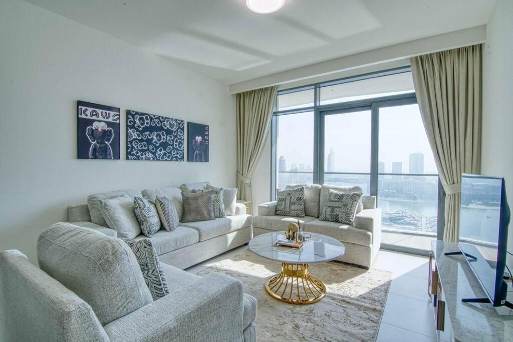New Spectacular 2br W/marina Views Apartment *